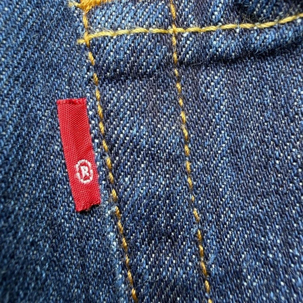 Levis 501 Original Fit Straight Leg Jeans Mens 42x30 Dark Wash Button Fly Cotton